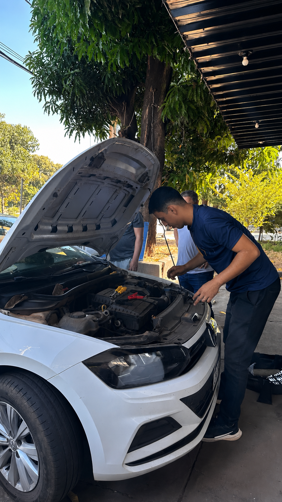 Instalação de bateria automotiva na Palmas Baterias